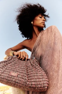 JANINE TABRU | Pletená clutch kabelka